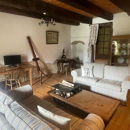 Les Galineaux Villa La Roquille Luaran gambar