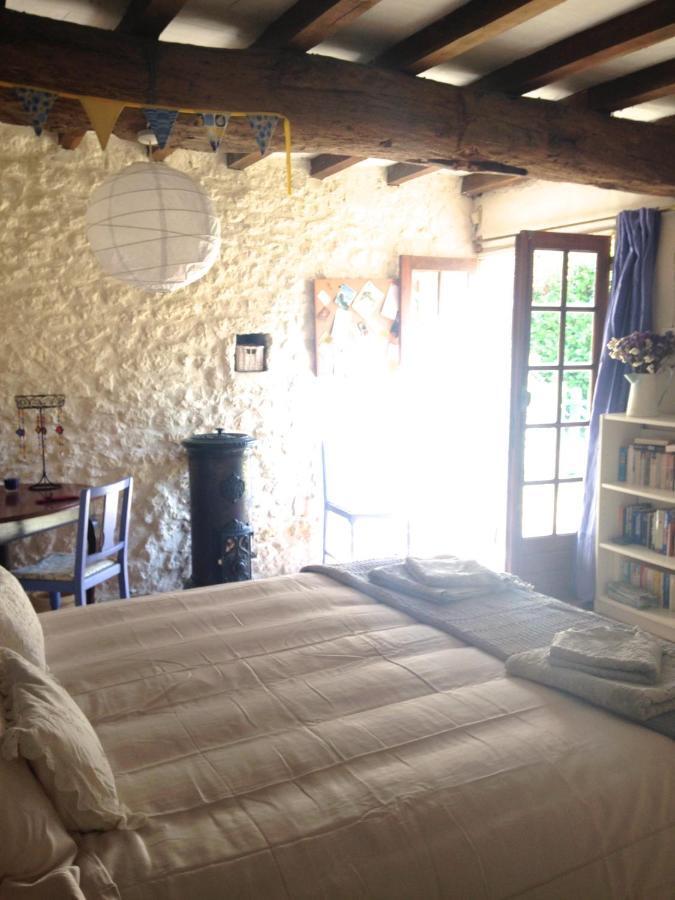 Les Galineaux Villa La Roquille Luaran gambar